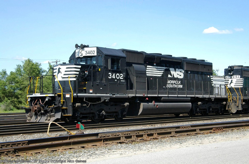 NS SD40-2 3402